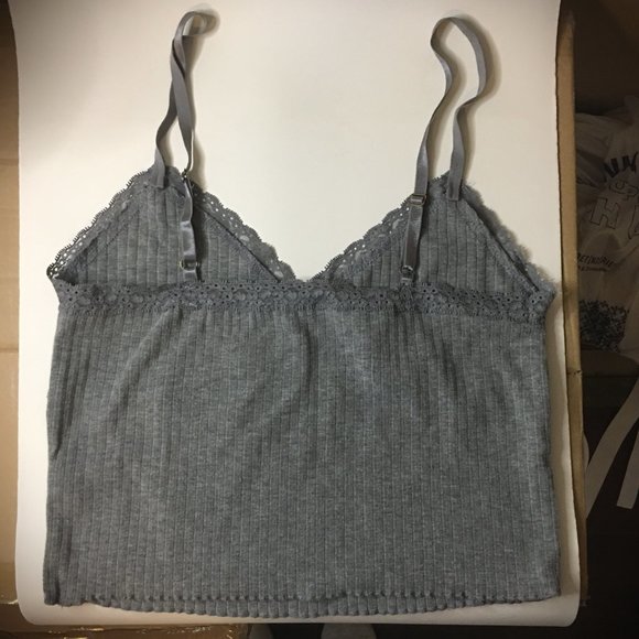 WILD FABLE Heather Gray Lace Trim Tiny Tank Ribbed Texture NWOT! - Picture 5 of 8
